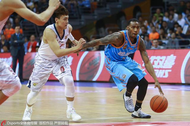 杰伦-布朗23投14中得到30分9板2帽拼到6犯离场今日NBA季中锦标赛，凯尔特人112-122不敌步行者。